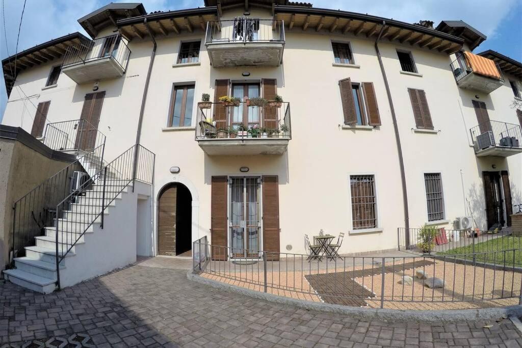 Casa Di Mirco - Ampio E Moderno Bilocale Castenedolo Exterior foto